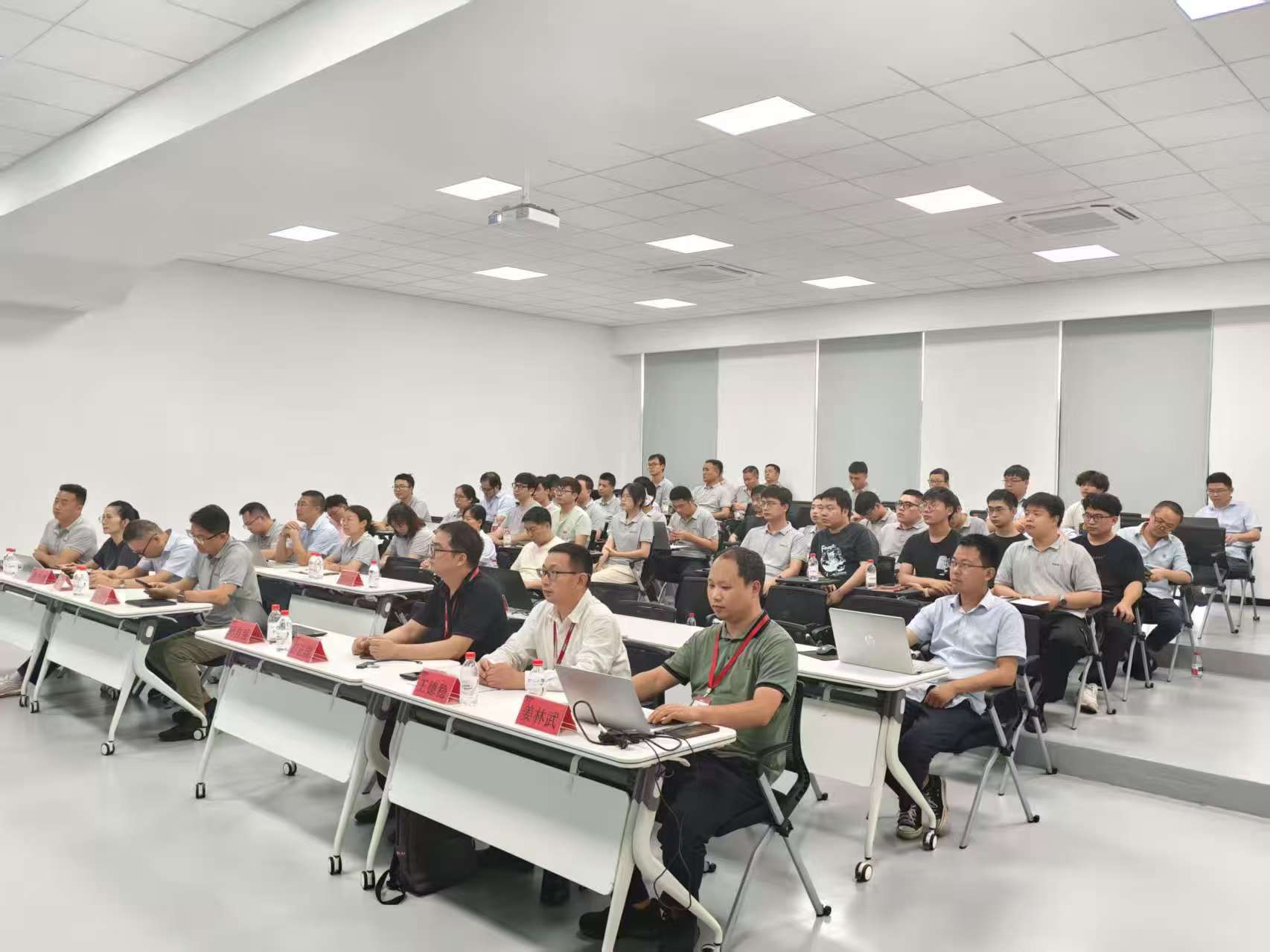 日韩精品亚洲电影天堂